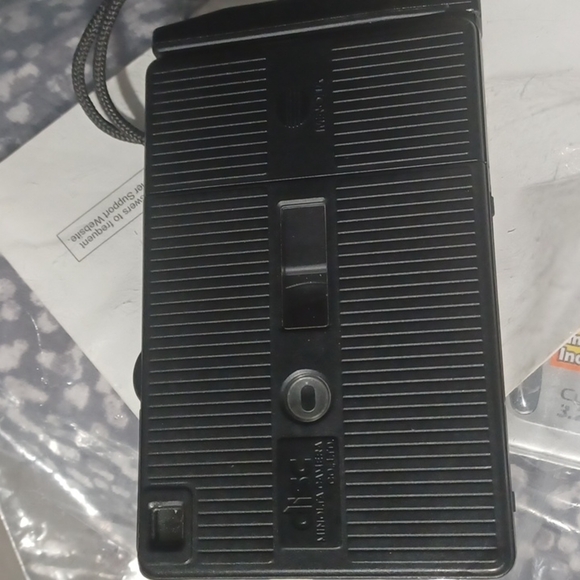 Vintage Minolta Disc Camera - Disc-7 - Picture 3 of 7